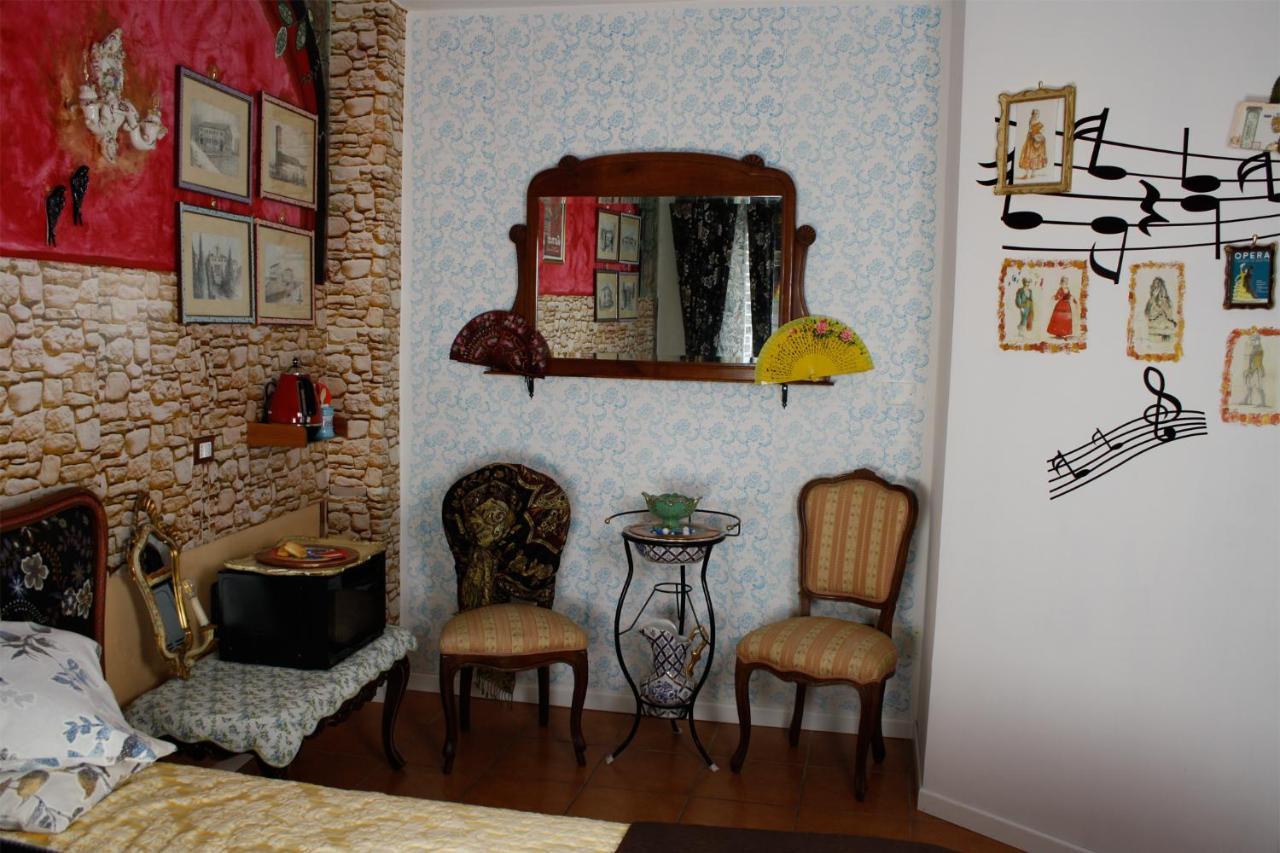 Casa Vittoria Bridge Bed & Breakfast Verona Exterior photo